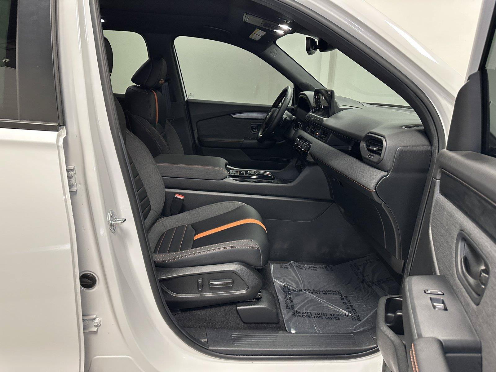 Certified 2026 Honda Passport TrailSport image 38