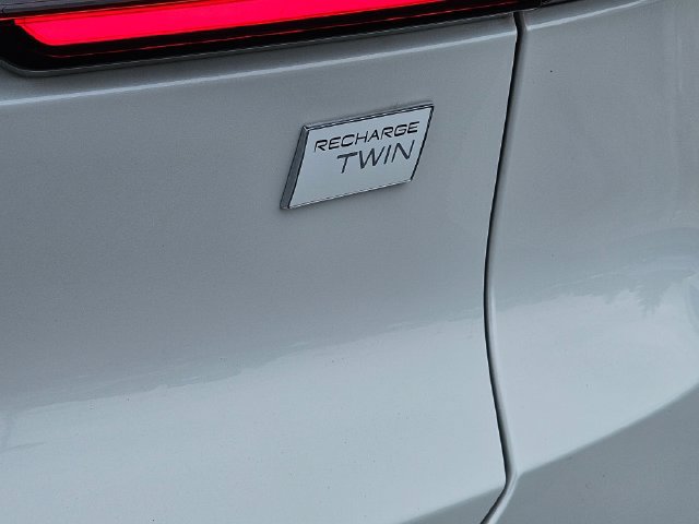 Certified 2023 Volvo C40 P8 Recharge Ultimate AWD/4WD image 10