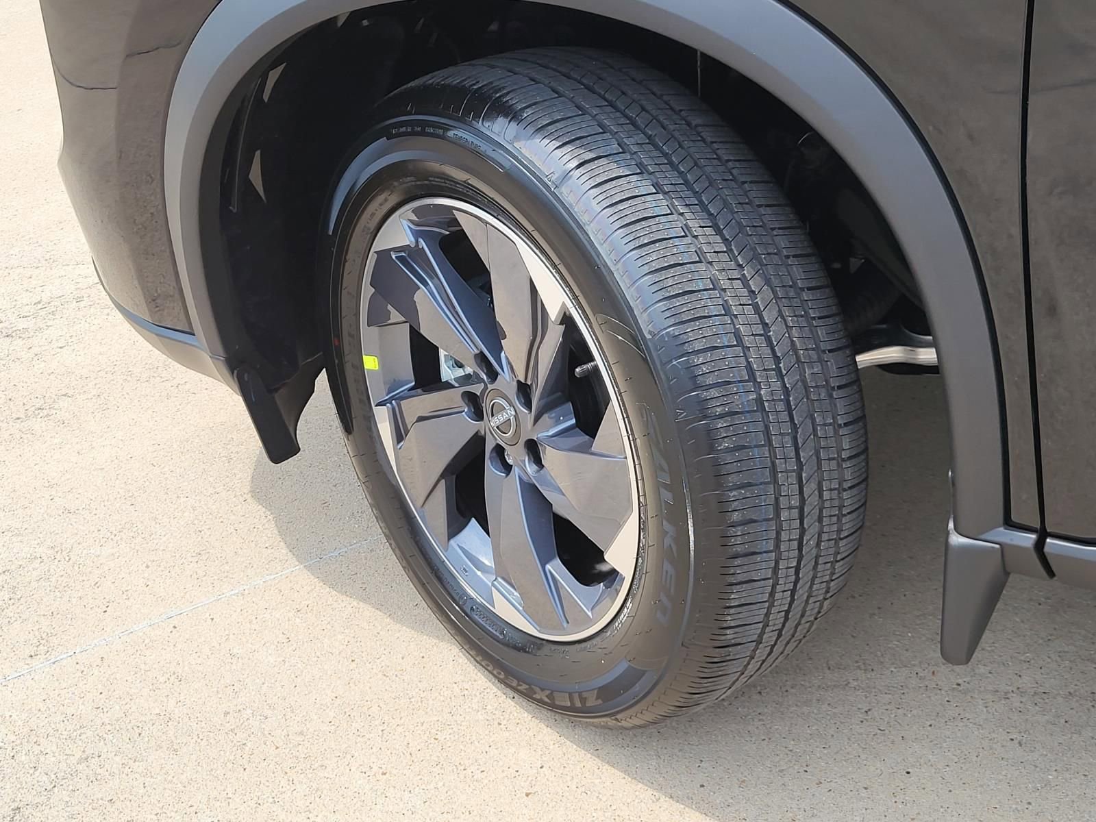 New 2026 Nissan Rogue SV image 9