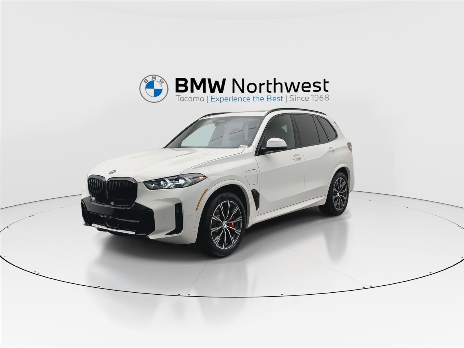 New 2026 BMW X5 xDrive50e image 9