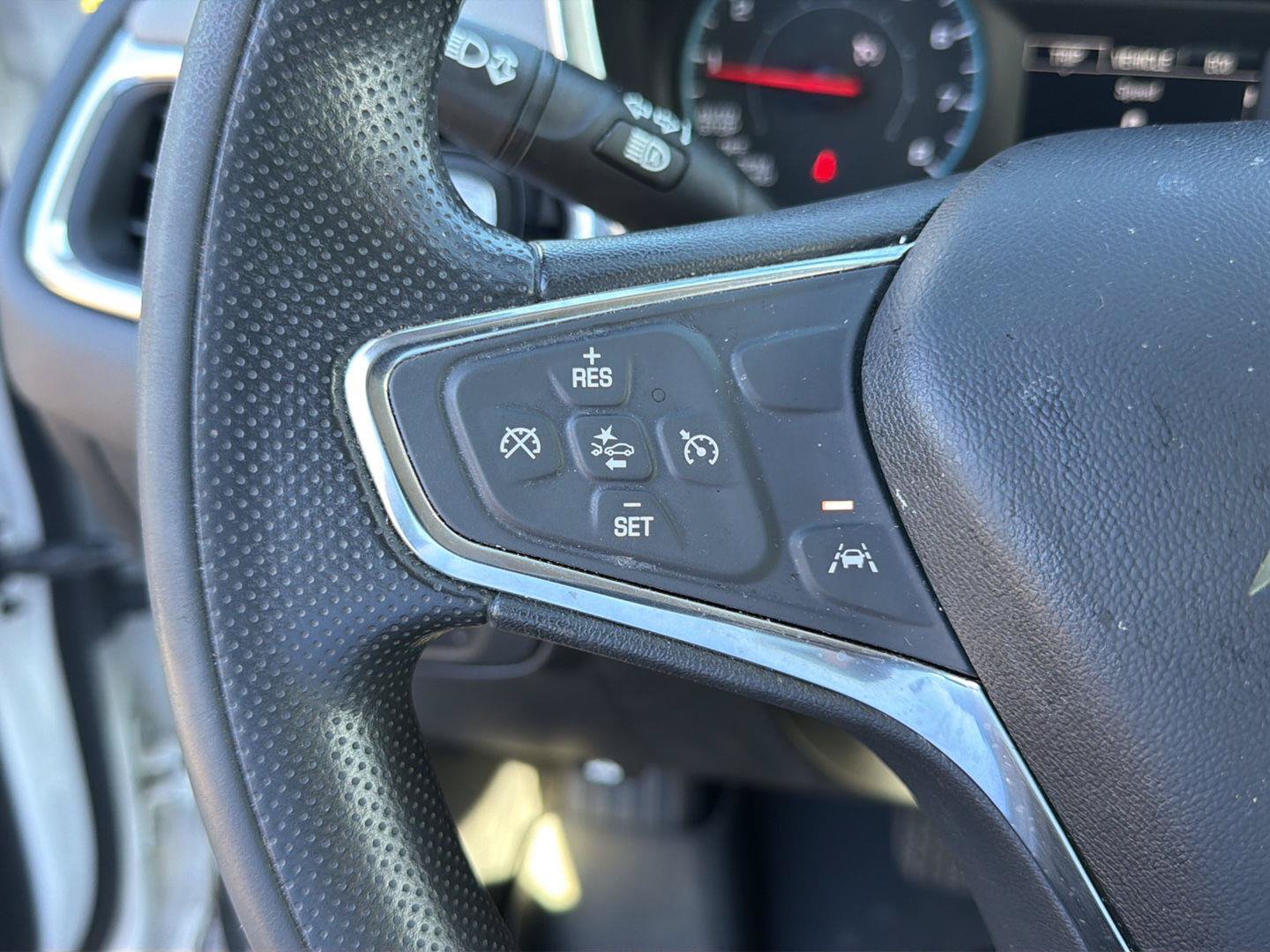 Used 2020 Chevrolet Equinox LS FWD image 9