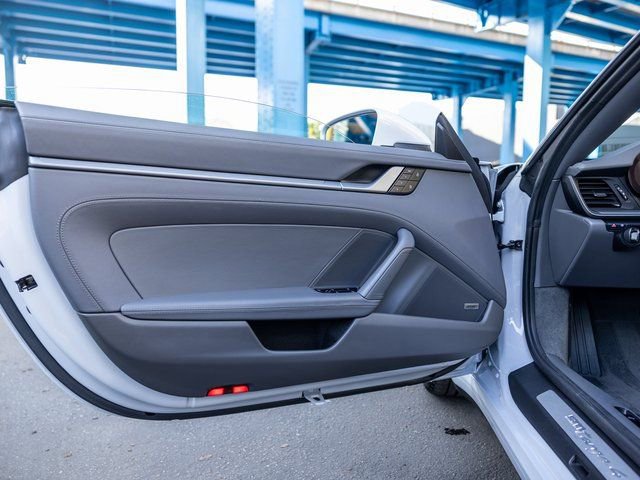 Certified 2024 Porsche 911 Targa 4 image 27