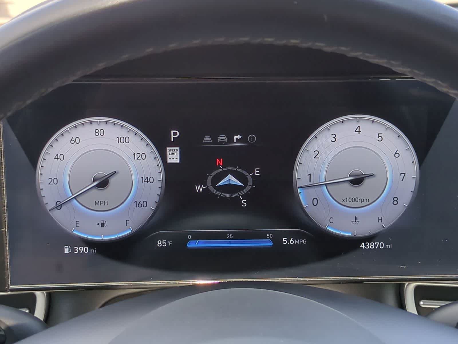 Used 2024 Hyundai Elantra Limited FWD image 34