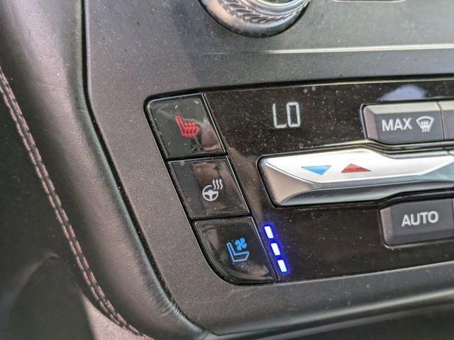 Used 2020 Ford Explorer Platinum w/ Premium Technology Package image 30