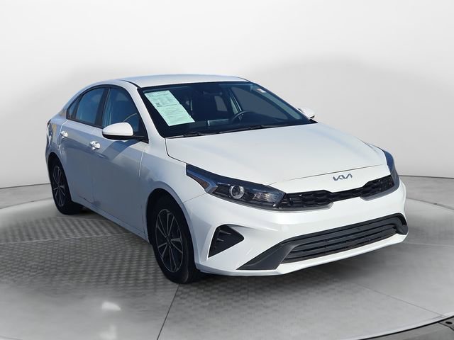 Used 2023 Kia Forte LXS image 7