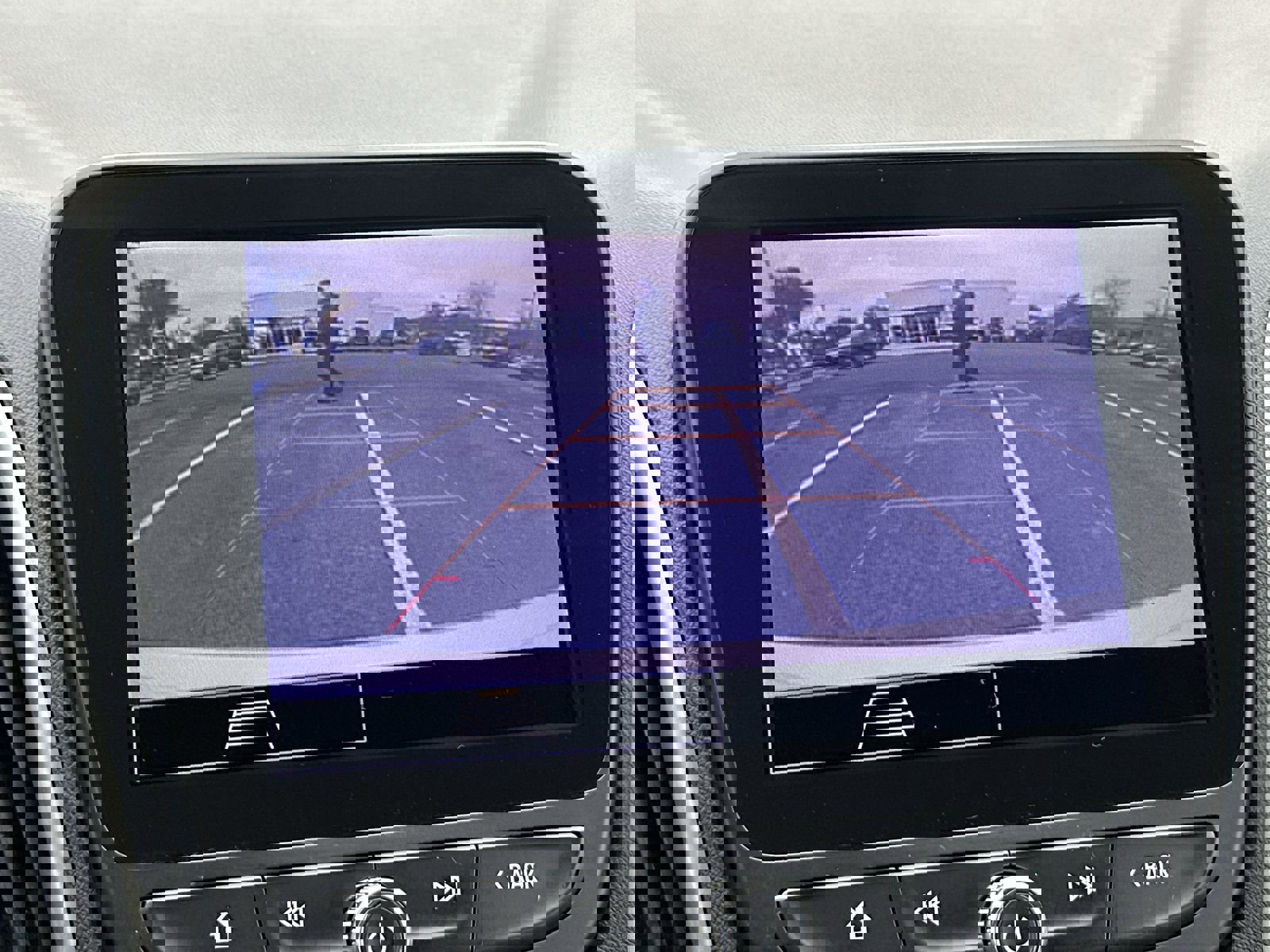 Used 2022 Chevrolet Malibu LT image 27