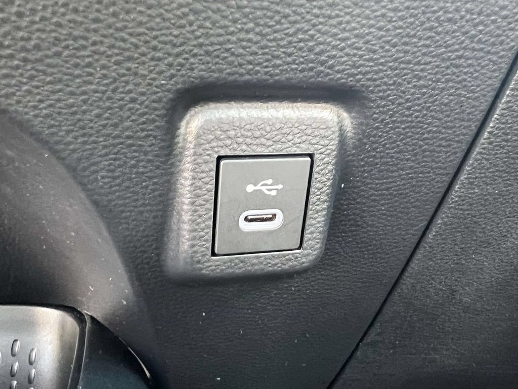 Used 2023 Toyota Corolla SE FWD image 31