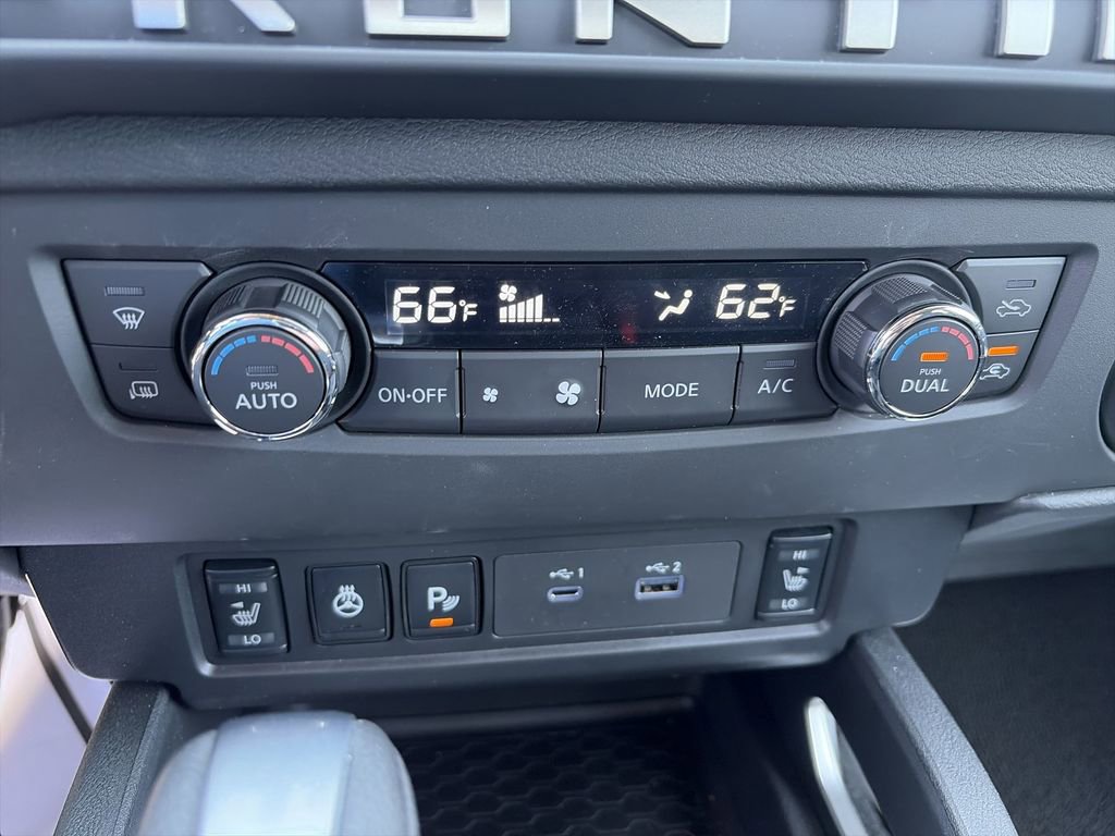 Used 2025 Nissan Frontier SV w/ SV Convenience Package image 24