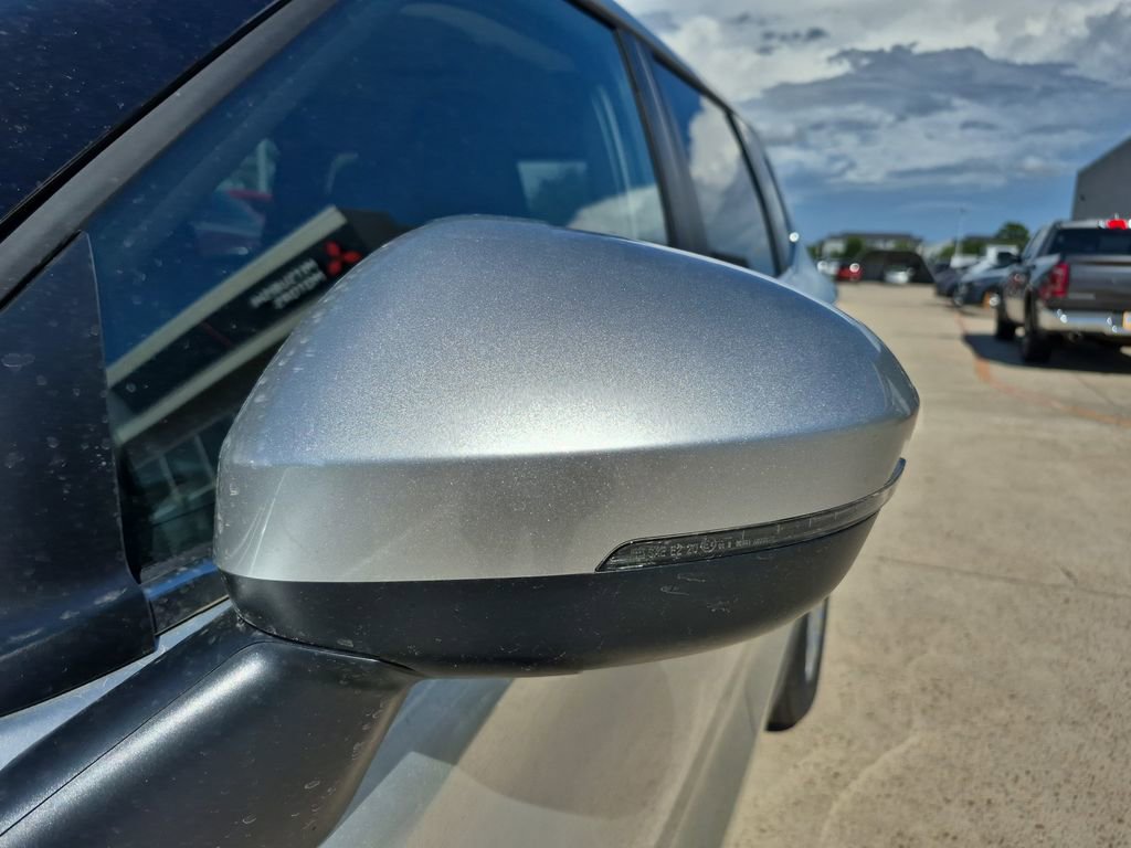 Used 2025 Mitsubishi Outlander ES image 31