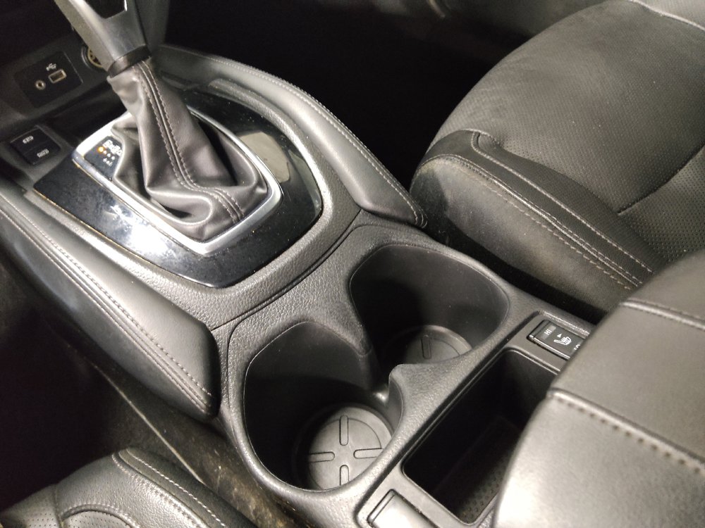 Used 2019 Nissan Rogue SL w/ Premium Package FWD image 26