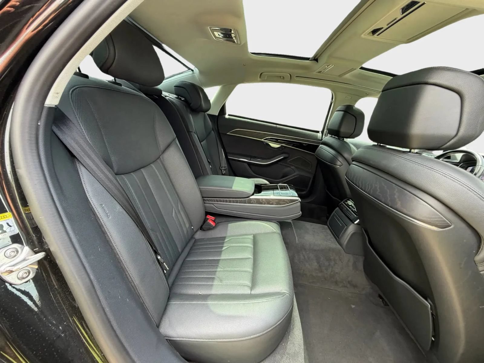 Used 2020 Audi A8 L 4.0T w/ Executive Package AWD/4WD image 20