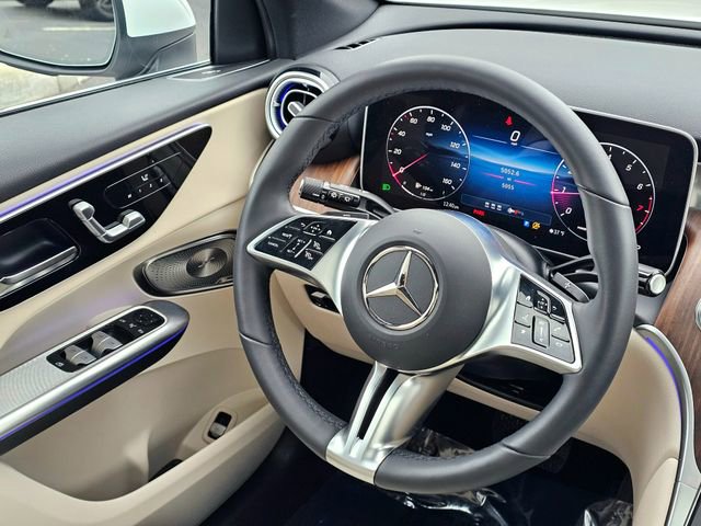 Certified 2025 Mercedes-Benz GLC 300 4MATIC image 31