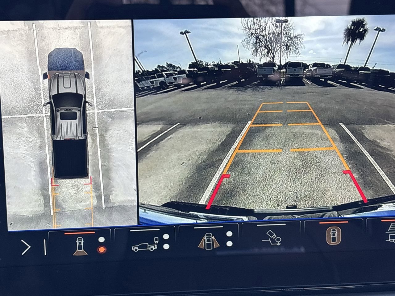 Used 2025 GMC Sierra 2500 Denali Ultimate image 24