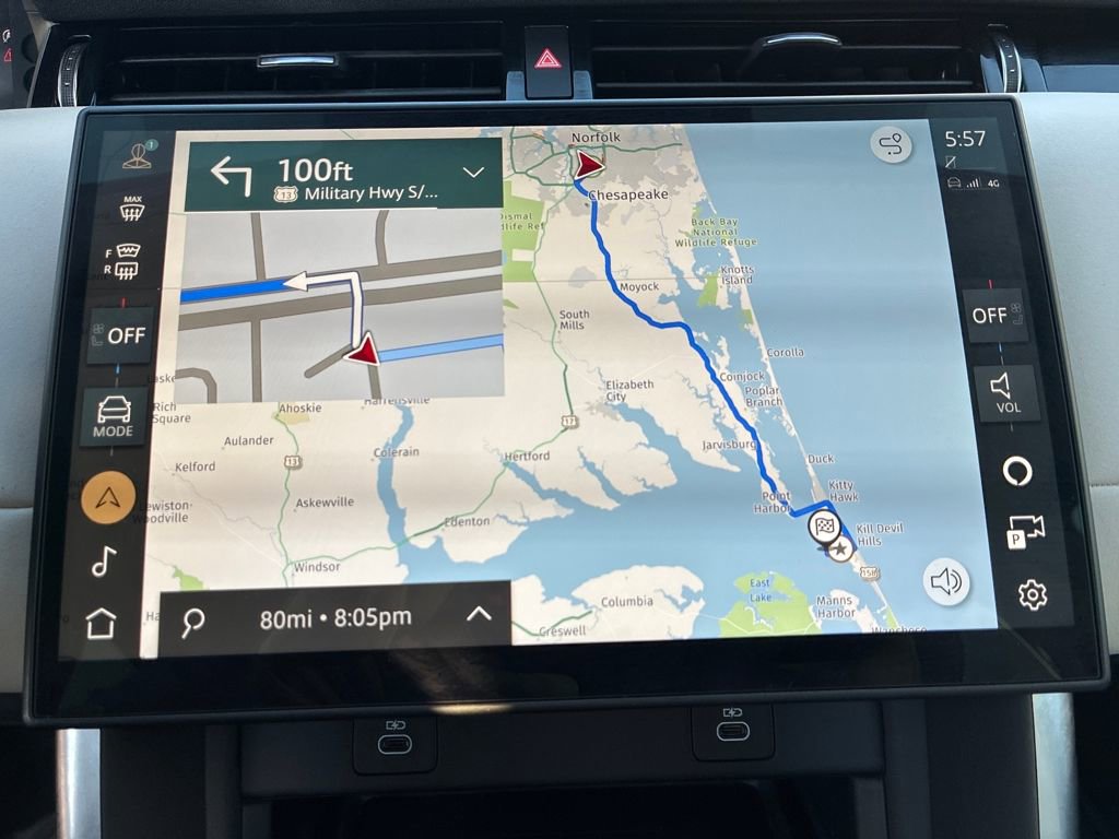 Used 2024 Land Rover Discovery Sport S image 19