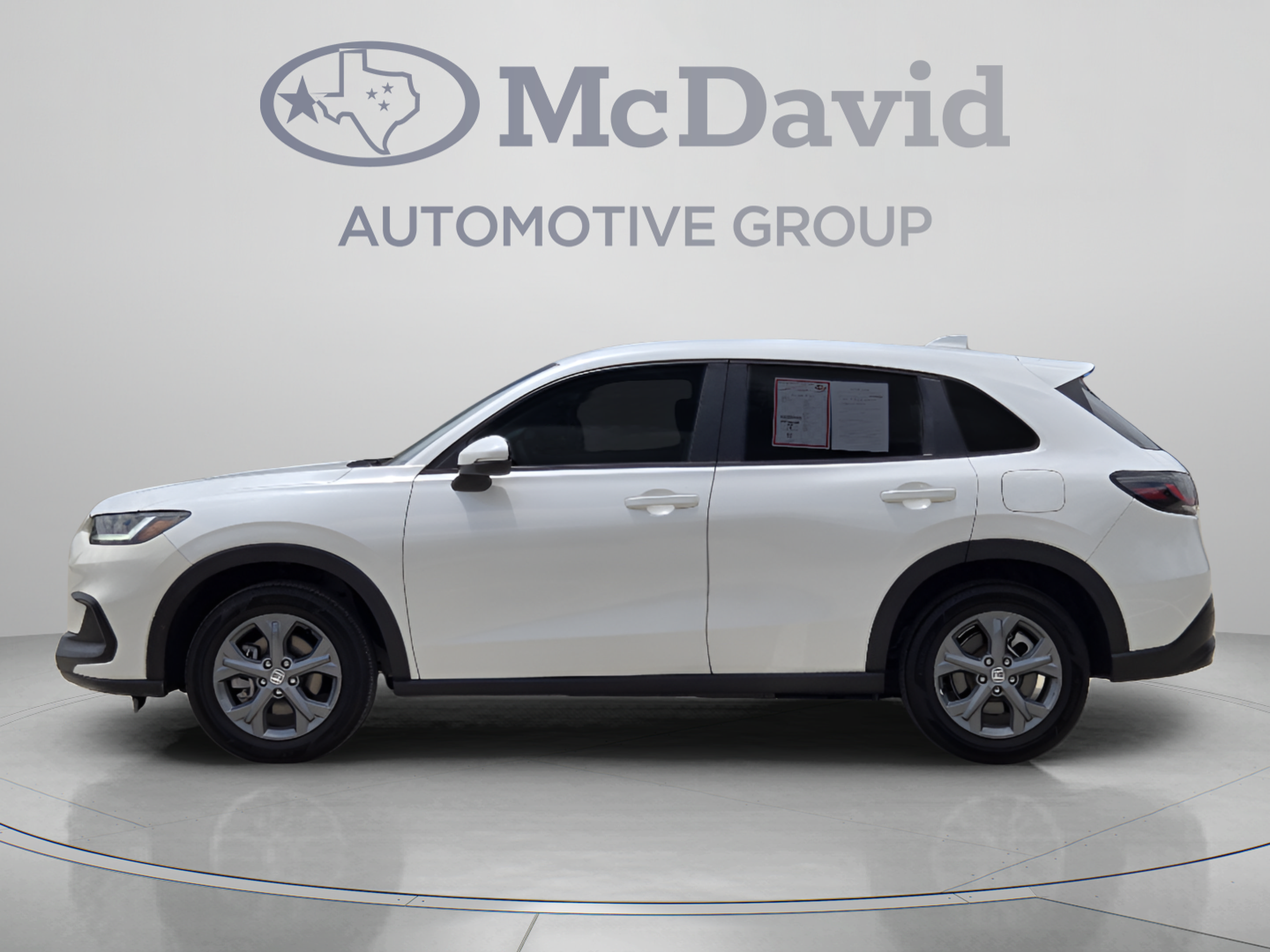 Used 2026 Honda HR-V LX image 2