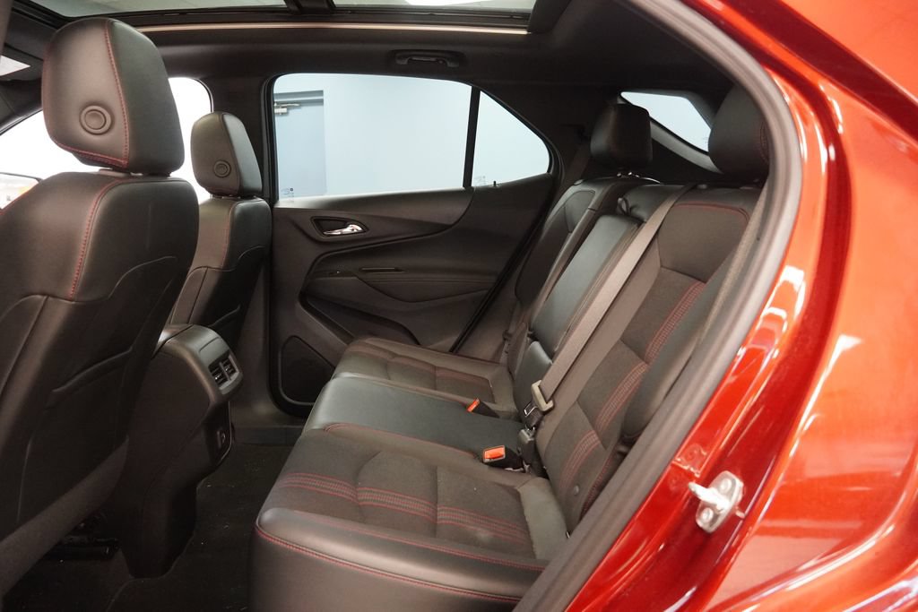 Certified 2023 Chevrolet Equinox RS FWD image 29