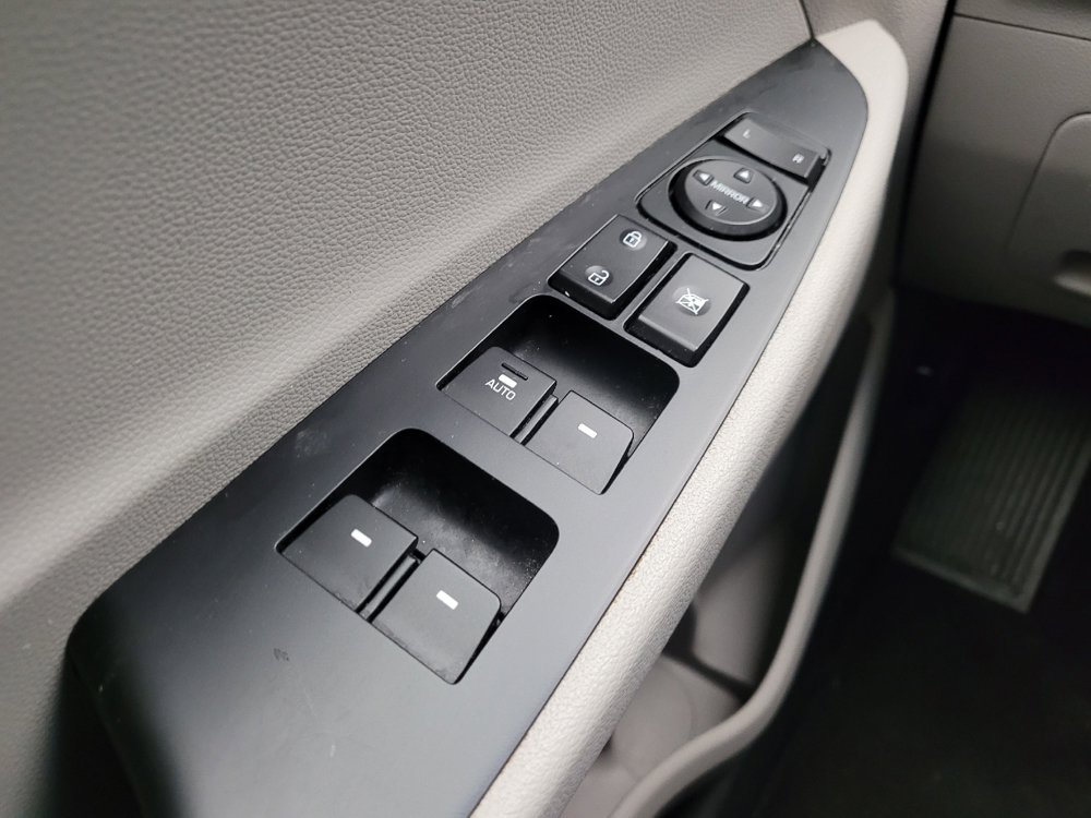 Used 2019 Hyundai Tucson Value AWD/4WD image 27
