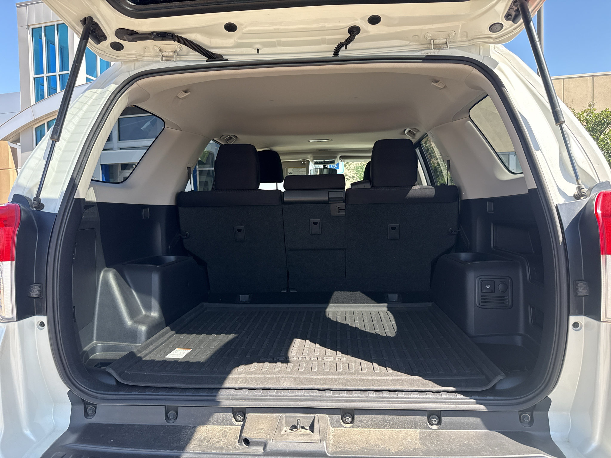 Used 2013 Toyota 4Runner SR5 w/ Convenience Pkg AWD/4WD image 16