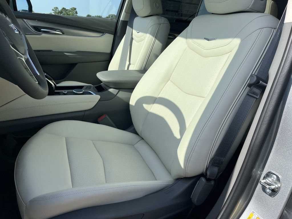 New 2026 Cadillac XT5 Premium Luxury w/ Driver Assist Package AWD/4WD image 28