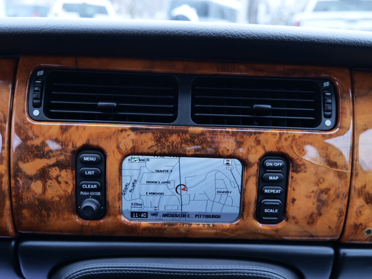 Used 2004 Jaguar XK8 Coupe image 25