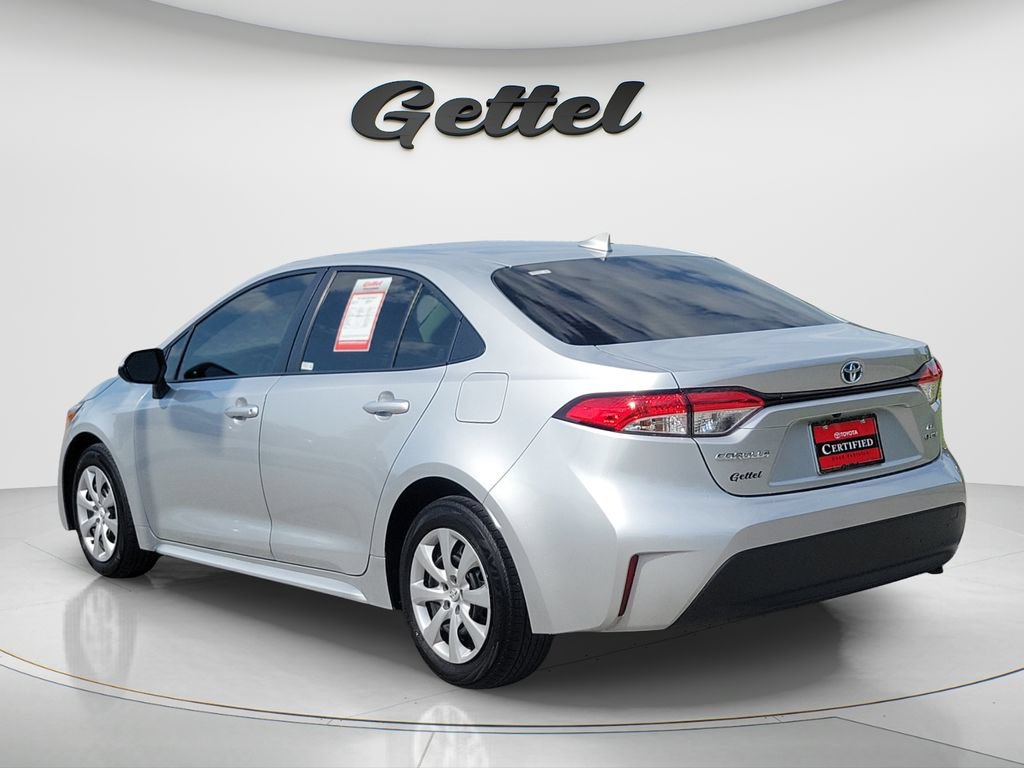 Certified 2025 Toyota Corolla LE FWD image 7