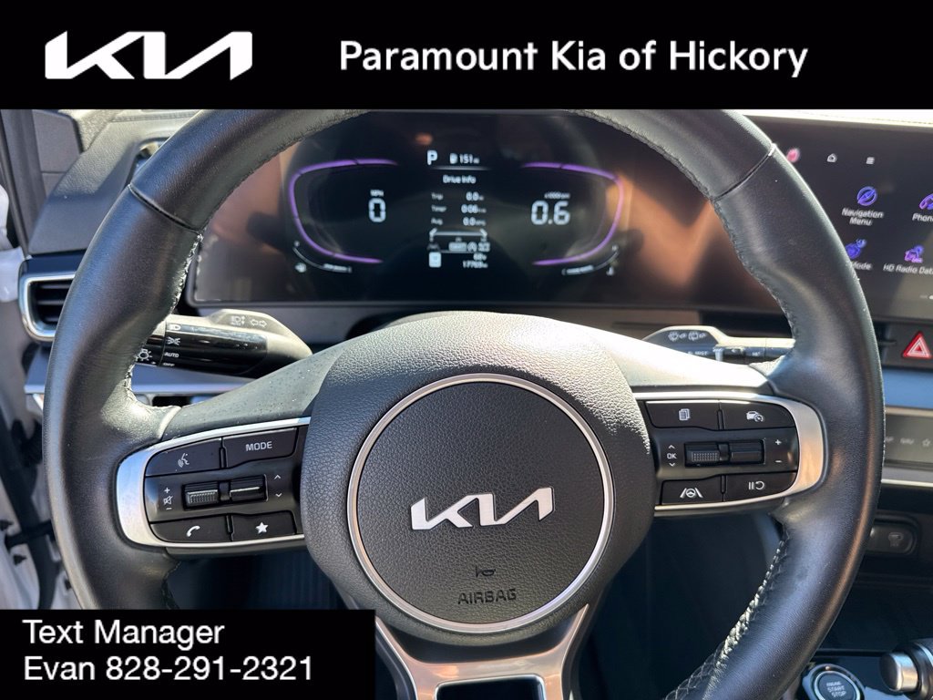 Used 2025 Kia Sportage EX w/ Premium Package FWD image 32