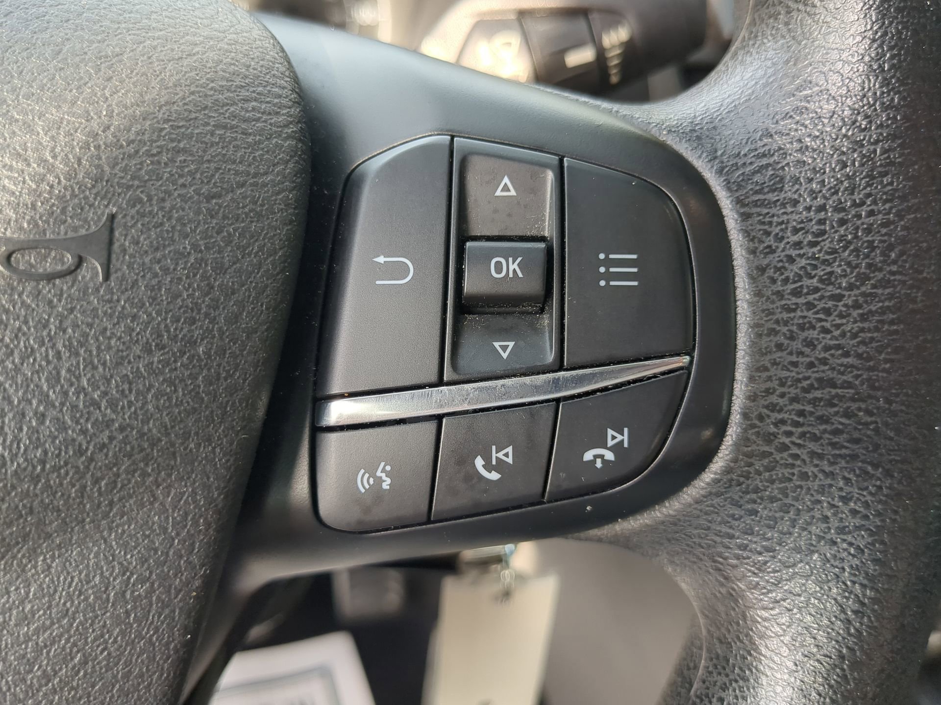 Certified 2022 Ford Transit 350 XLT image 57