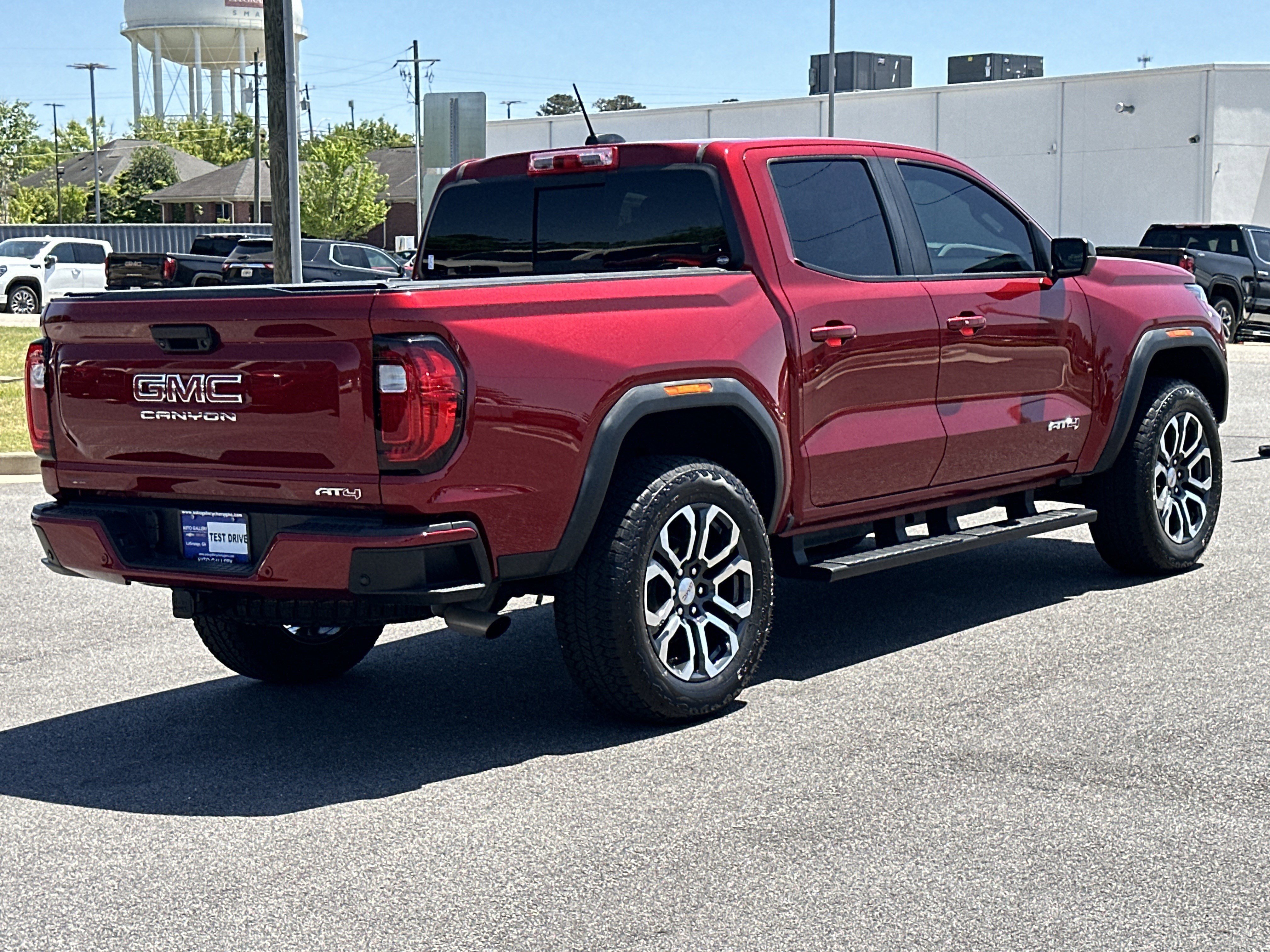 Certified 2023 GMC Canyon AT4 w/ AT4 Premium Package AWD/4WD image 6