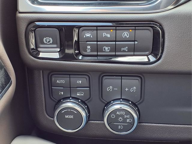 New 2026 GMC Yukon XL Elevation image 17