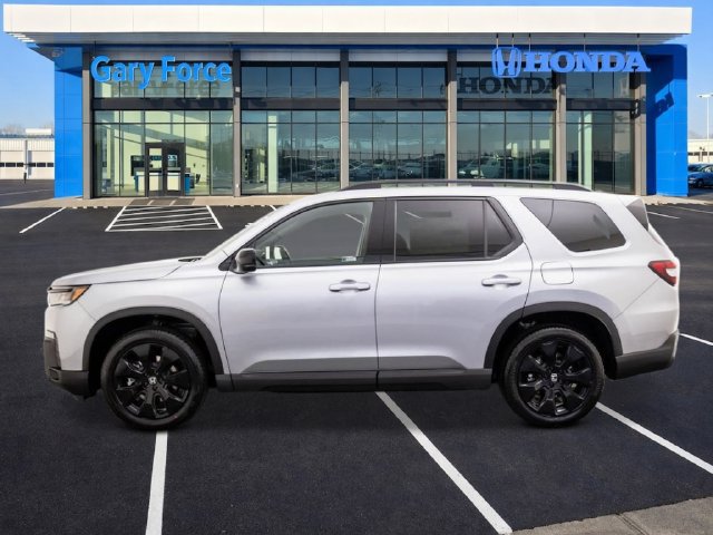 New 2026 Honda Pilot Black Edition image 2