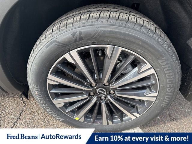 New 2026 Nissan Pathfinder Platinum w/ Cargo Package AWD/4WD image 6