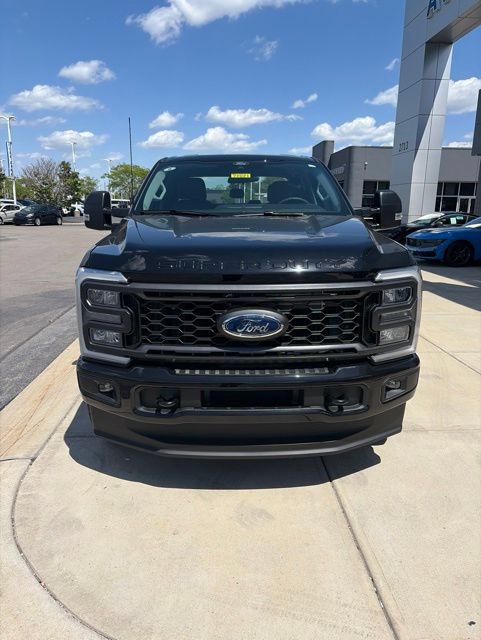 New 2026 Ford F250 XL w/ STX Appearance Package AWD/4WD image 2