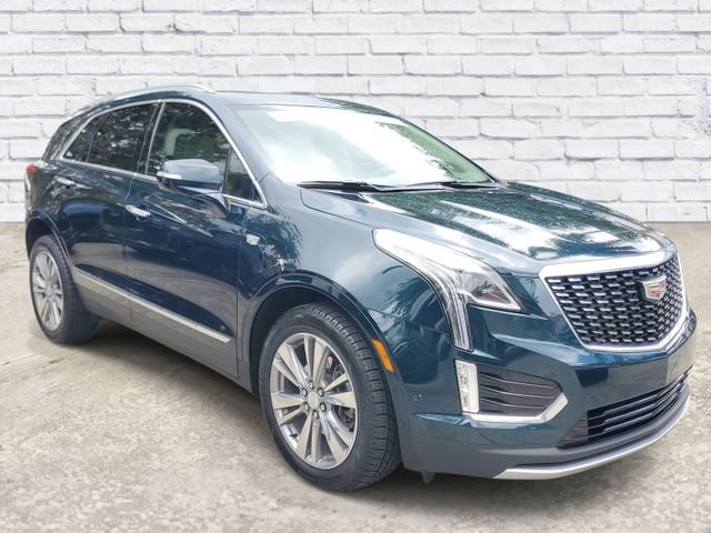 Certified 2024 Cadillac XT5 Premium Luxury w/ Technology Package FWD image 5