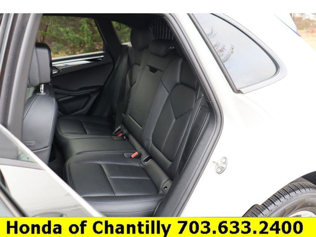 Used 2021 Porsche Macan image 26