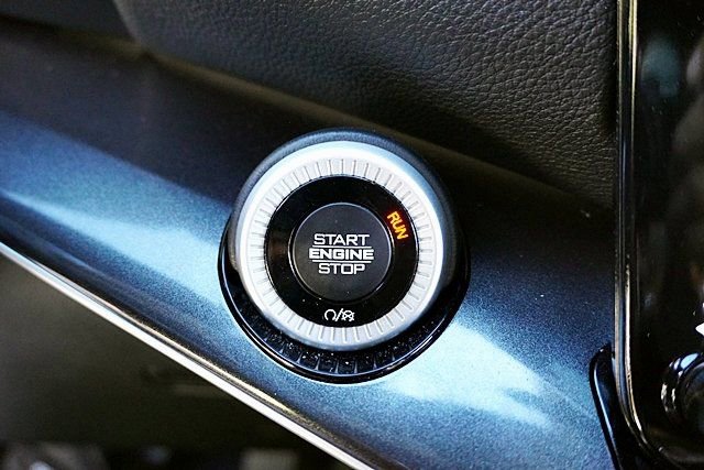 Used 2023 Jeep Wagoneer 2WD image 37