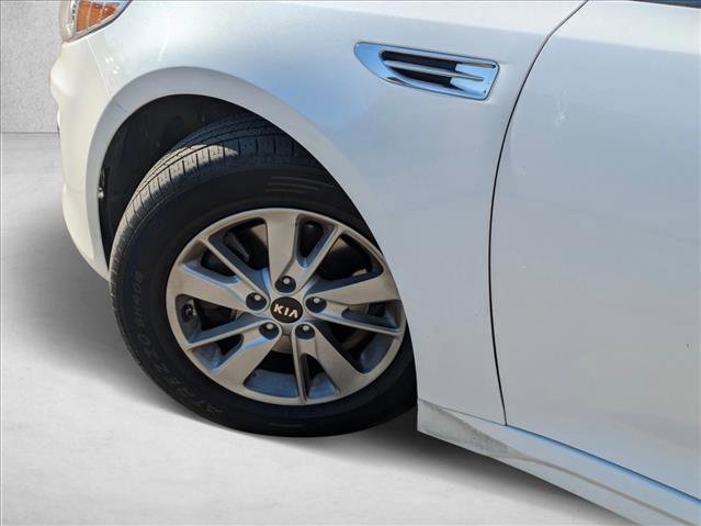 Used 2016 Kia Optima LX FWD image 7