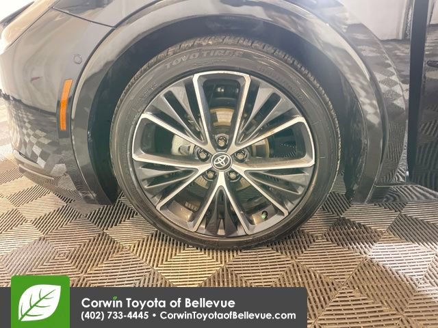 Used 2024 Toyota Prius Limited w/ Limited Premium Package image 27