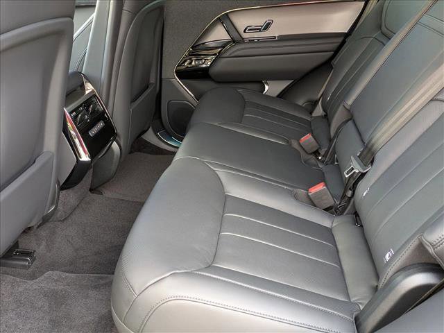 New 2025 Land Rover Range Rover Sport SE image 17