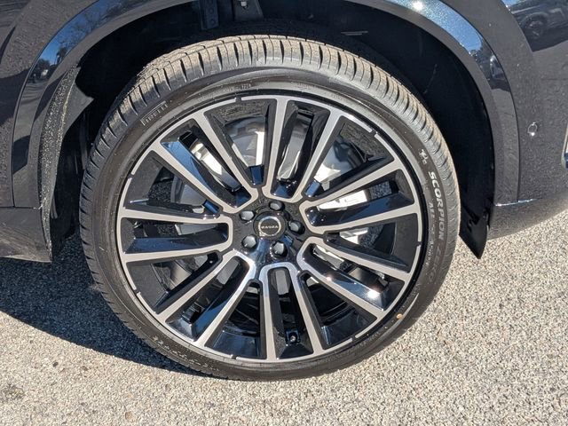 New 2026 Volvo XC90 B6 Plus w/ Protection Package Premier AWD/4WD image 11