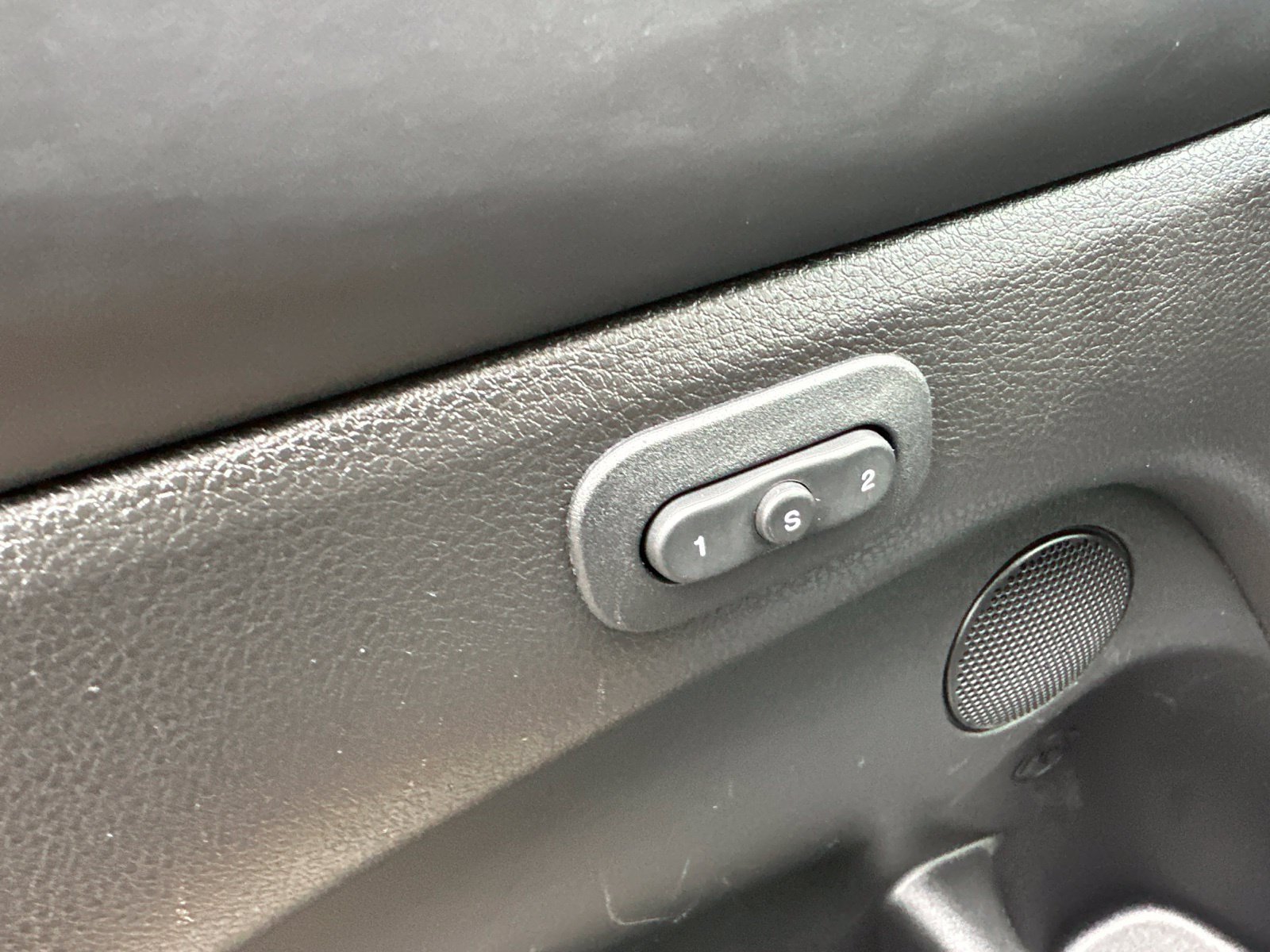 Used 2021 Jeep Grand Cherokee High Altitude AWD/4WD image 19