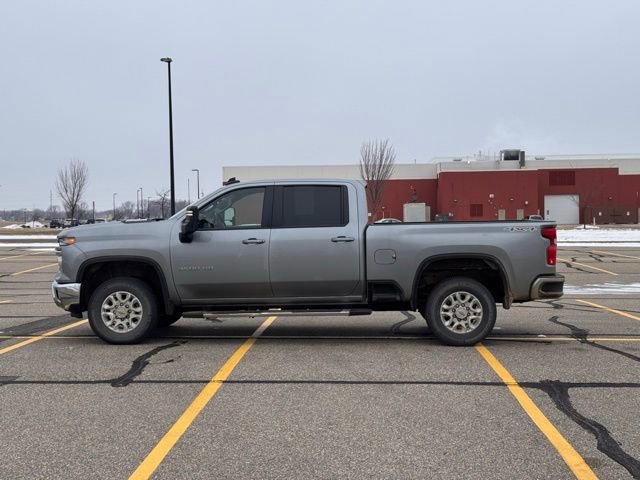 Used 2024 Chevrolet Silverado 3500 LT w/ Safety Package image 35