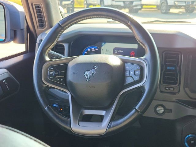 Certified 2022 Ford Bronco Black Diamond image 18