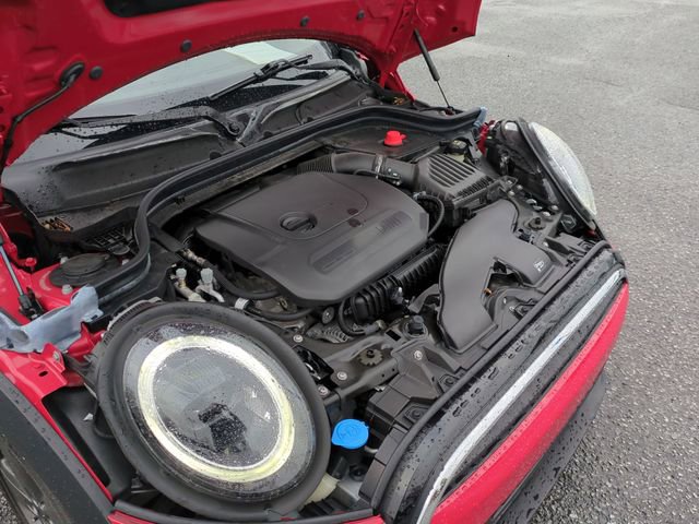 Used 2024 MINI Cooper 2-Door Hardtop image 31