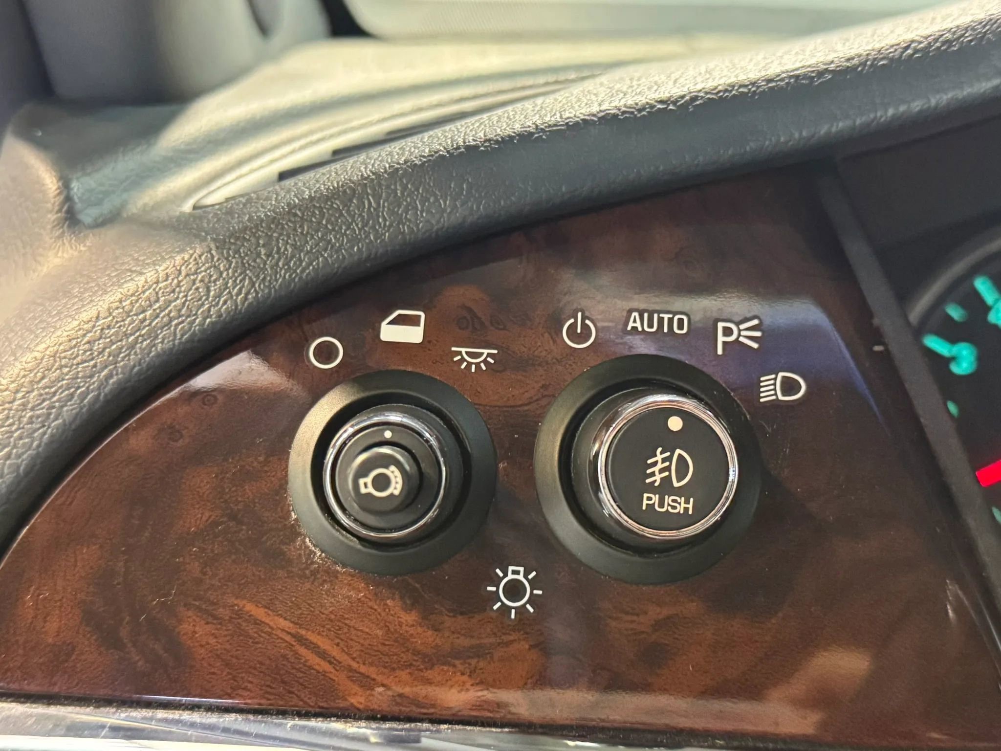 Used 2007 Buick LaCrosse CXS w/ Driver Confidence Package image 13