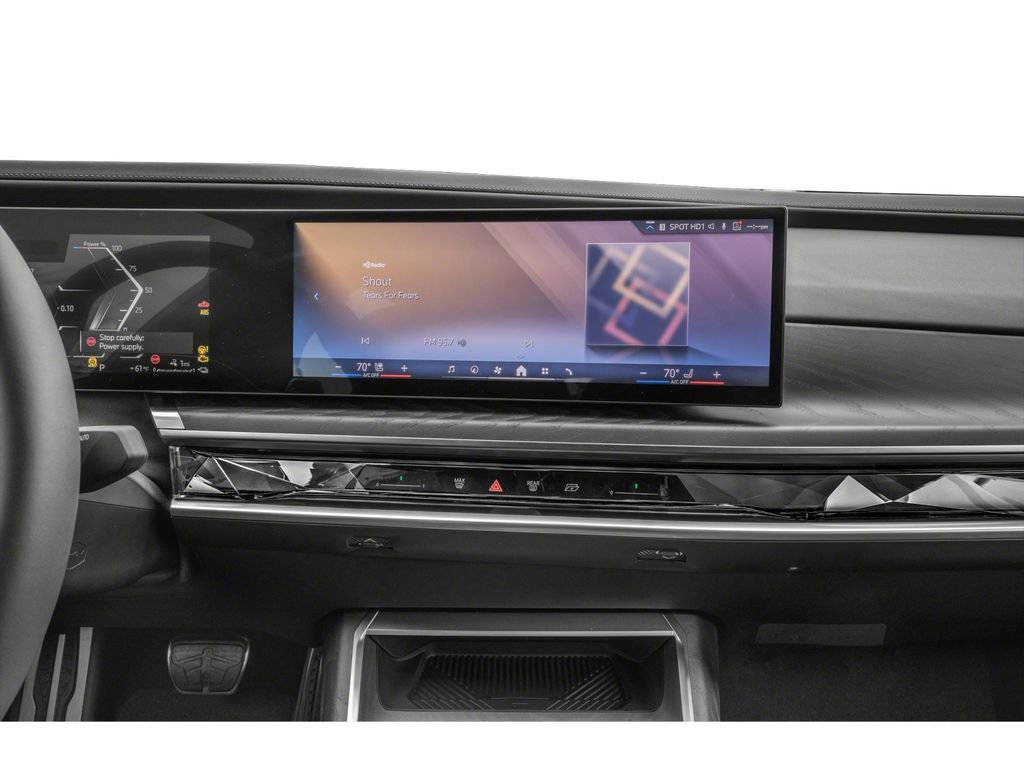 New 2026 BMW 750e xDrive w/ Executive Package image 7