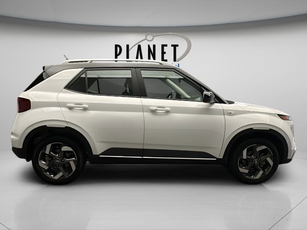 New 2026 Hyundai Venue SEL image 8