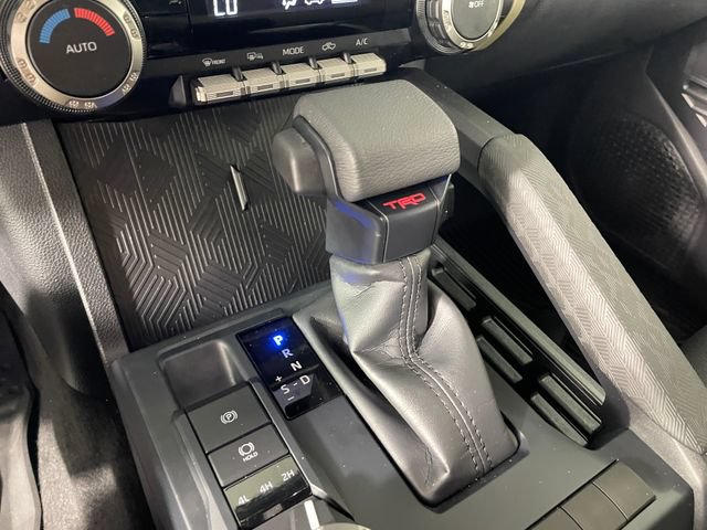 Used 2025 Toyota Tacoma TRD Sport AWD/4WD image 10