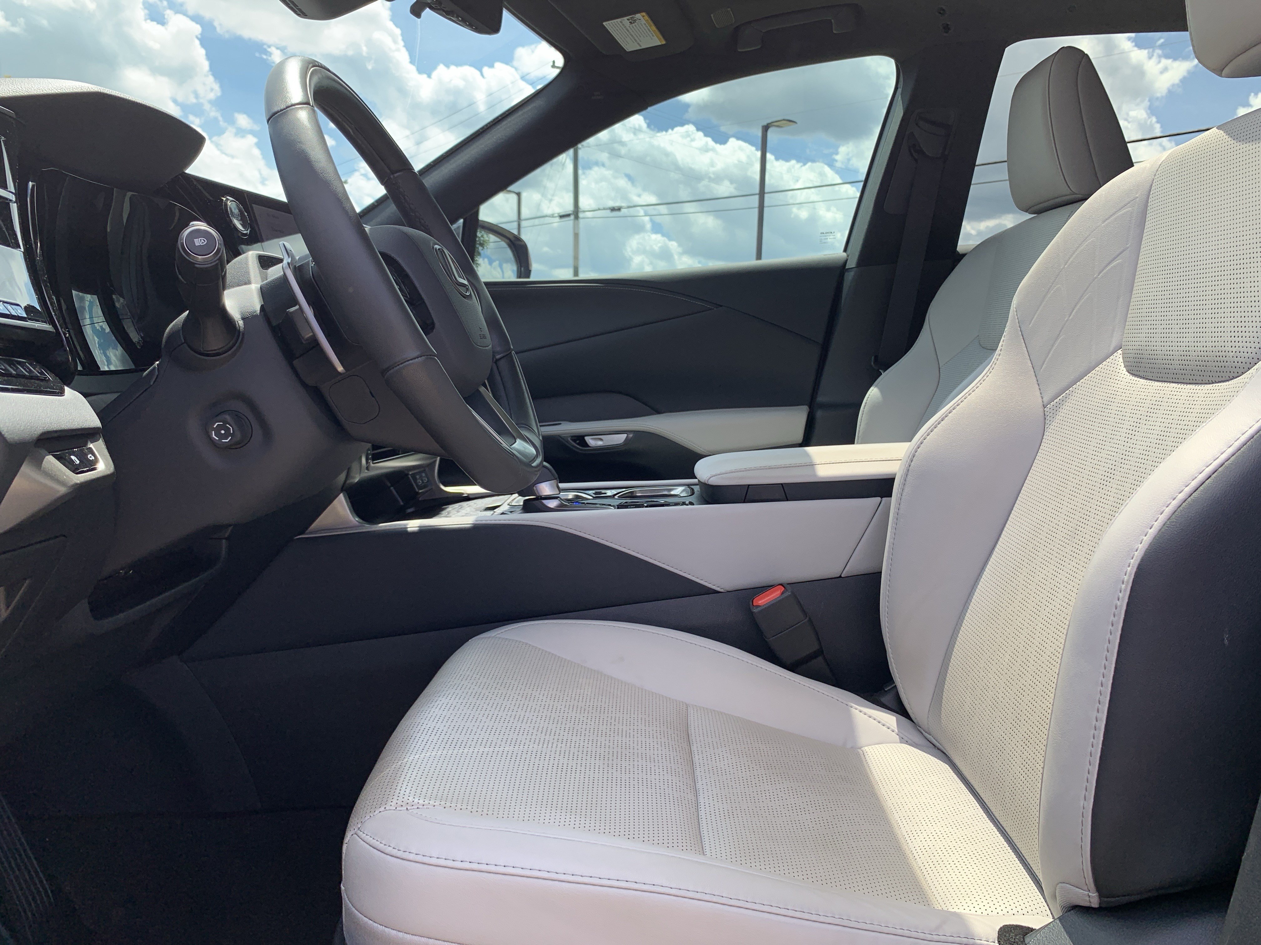 Used 2024 Lexus RX 350 Premium Plus w/ Convenience Package FWD image 16