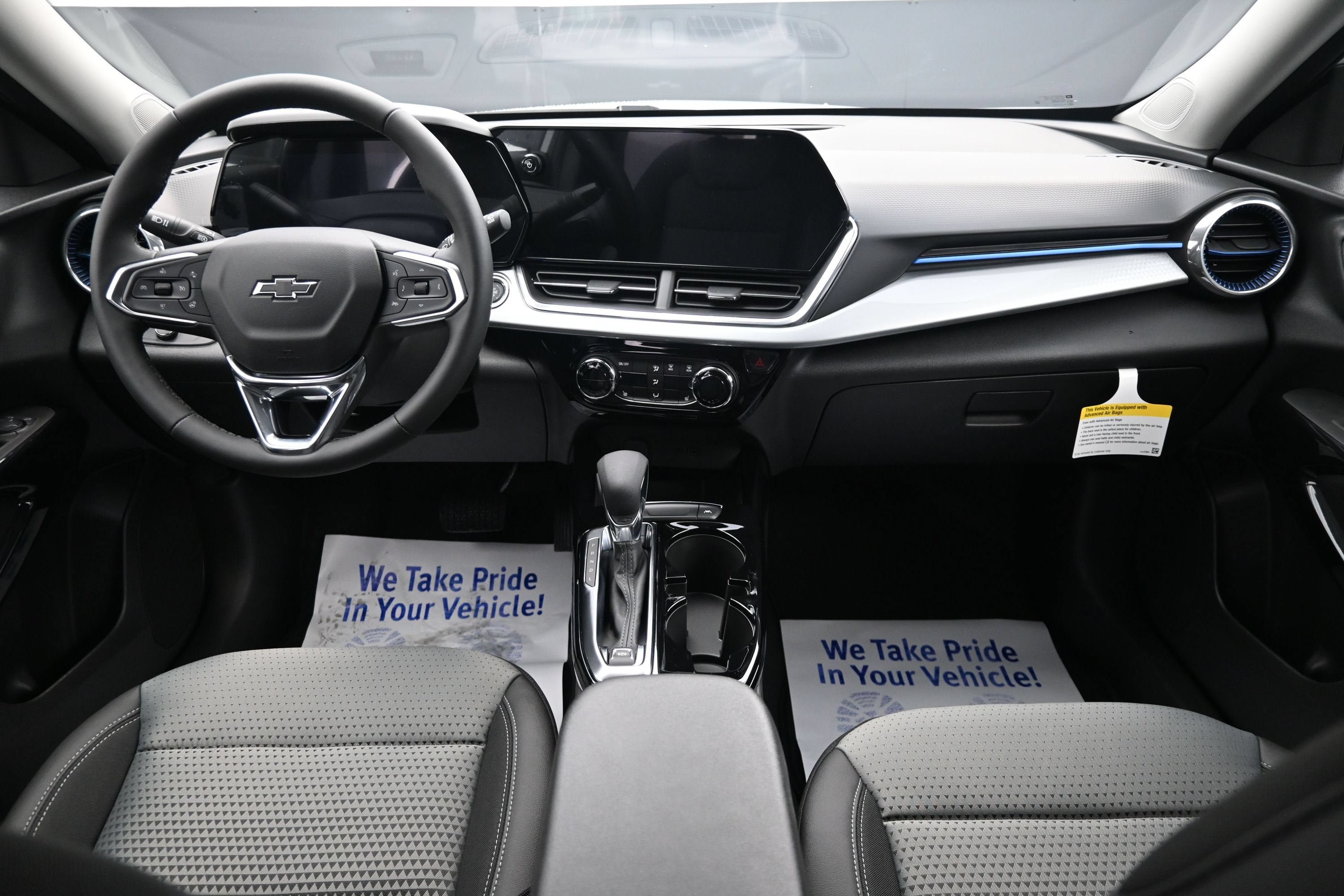 New 2026 Chevrolet Trax RS w/ Sunroof Package FWD image 23