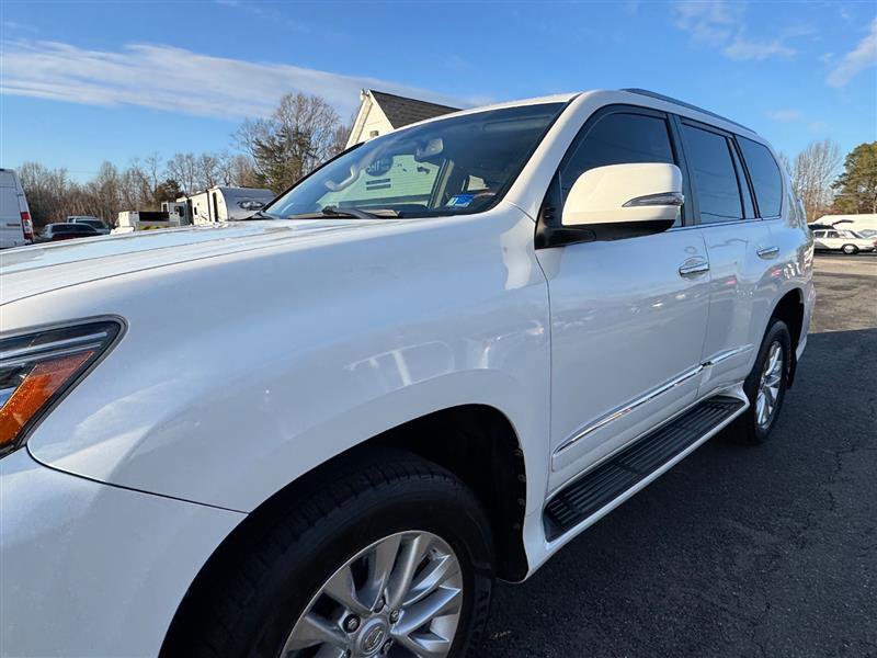 Used 2019 Lexus GX 460 image 12